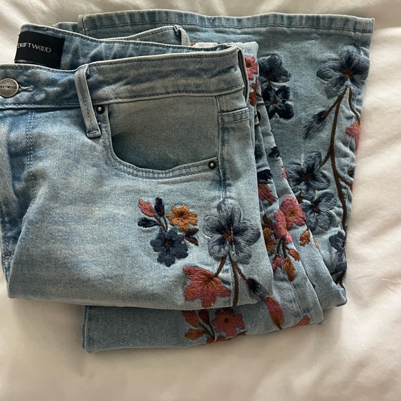 Driftwood Farrah Jeans size 28 - Picture 4 of 9